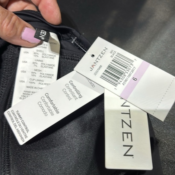 Jantzen Tummy Control,smoothing,deep V-neck,draped,full coverage,cups,adjustable - Picture 8 of 12